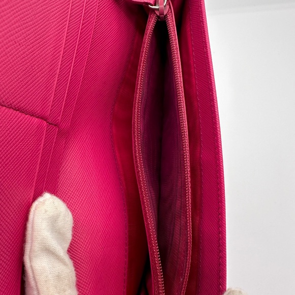 Prada Wallet - Picture 13 of 15